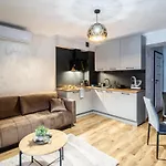 Apartman Sol *